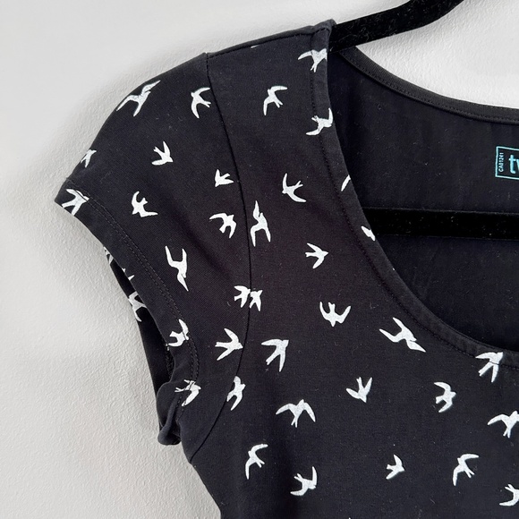 Simons Fit and Flare Sundress Black Bird Pattern Cap Sleeve Scoop Neck Size S - Picture 3 of 13